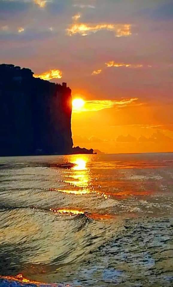B&B Casa Vacanza Cioffi Вико-Экуенсе Экстерьер фото