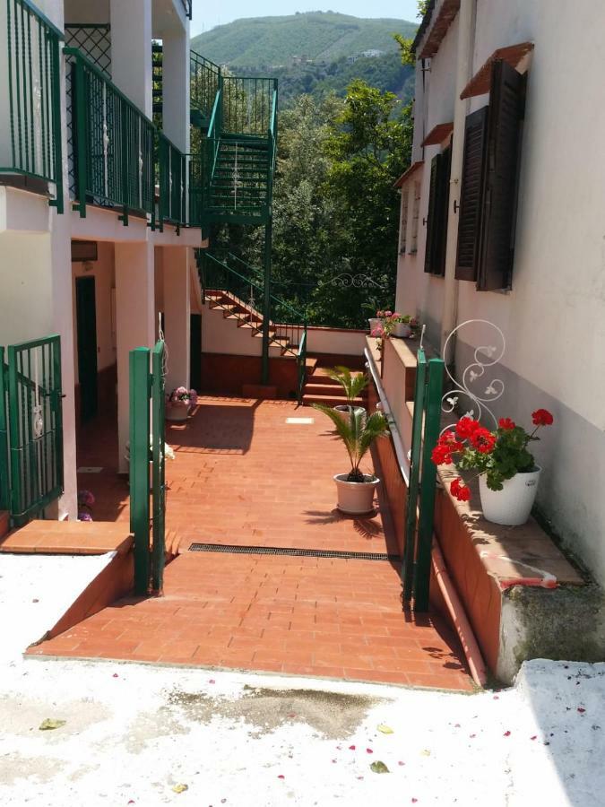 B&B Casa Vacanza Cioffi Вико-Экуенсе Экстерьер фото