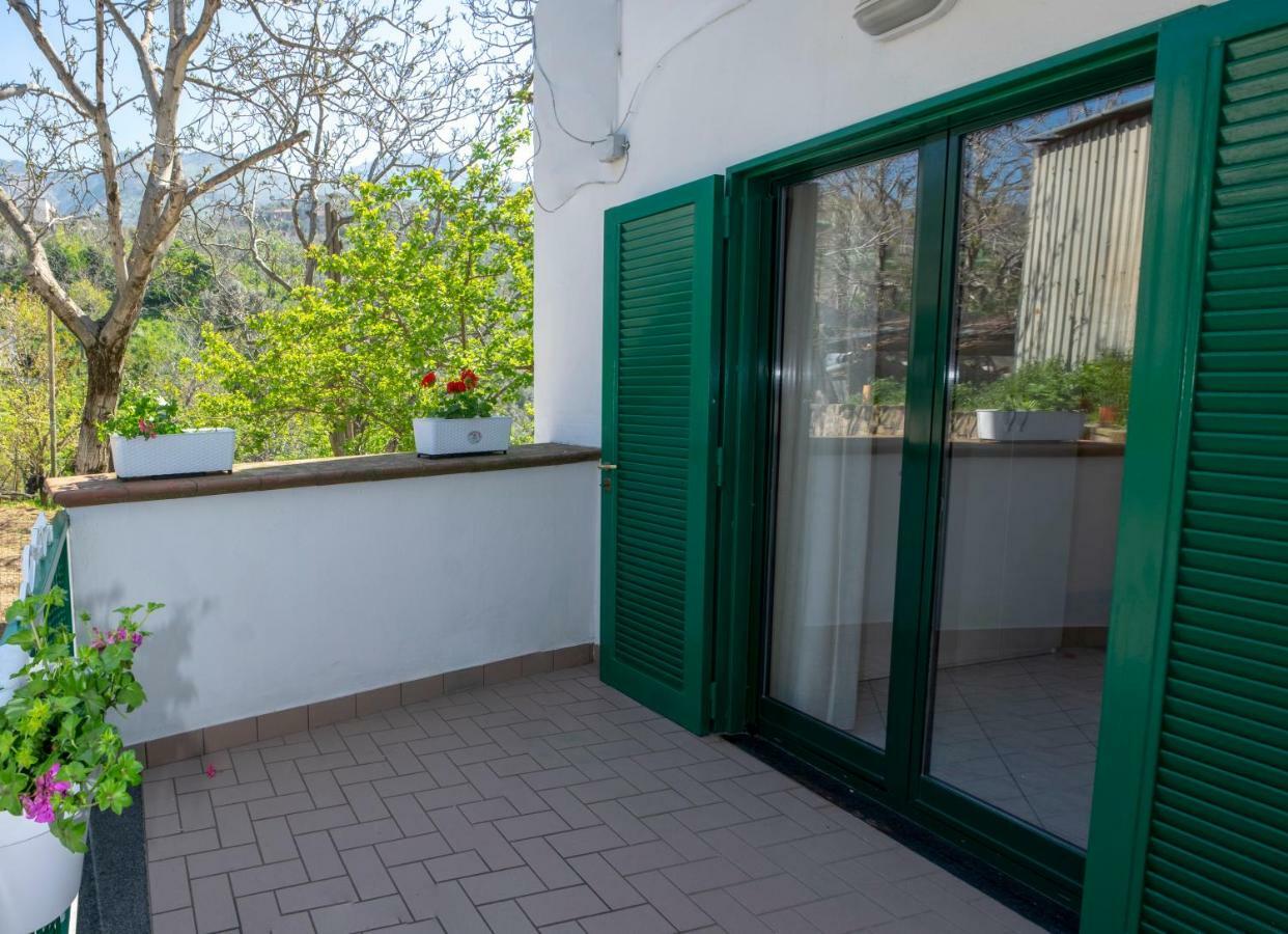 B&B Casa Vacanza Cioffi Вико-Экуенсе Экстерьер фото